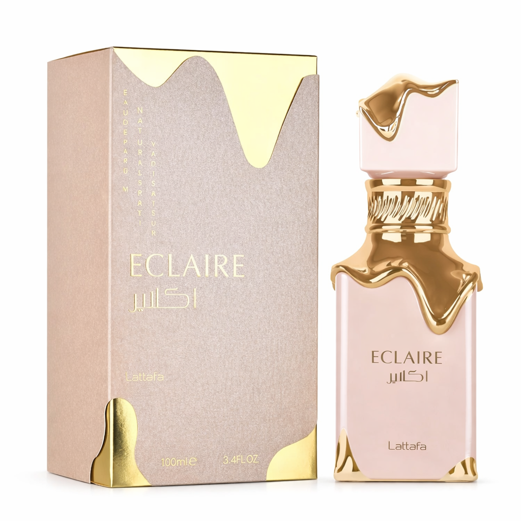 Eclaire Eau de Parfum von Lattafa (100 ml) mit roséfarbener Flasche und goldenen, fließenden Akzenten am Verschluss und Flakonrand. Daneben steht die passende roségoldene Verpackung mit goldenen Details und der Aufschrift „Eclaire“. Das Produkt ist vor hellem Hintergrund freigestellt dargestellt.