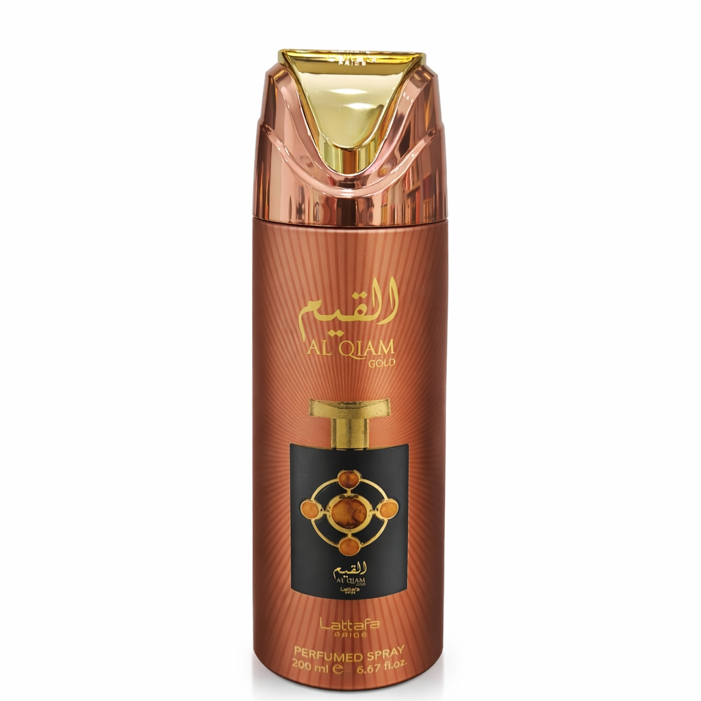 Lattafa „Al Qiam Gold“ Parfüm-Deospray (200 ml) in kupferfarbener, metallisch glänzender Spraydose mit goldener Kappe und schwarzem Etikett mit gold-orientalischem Emblem, freigestellt vor weißem Hintergrund.