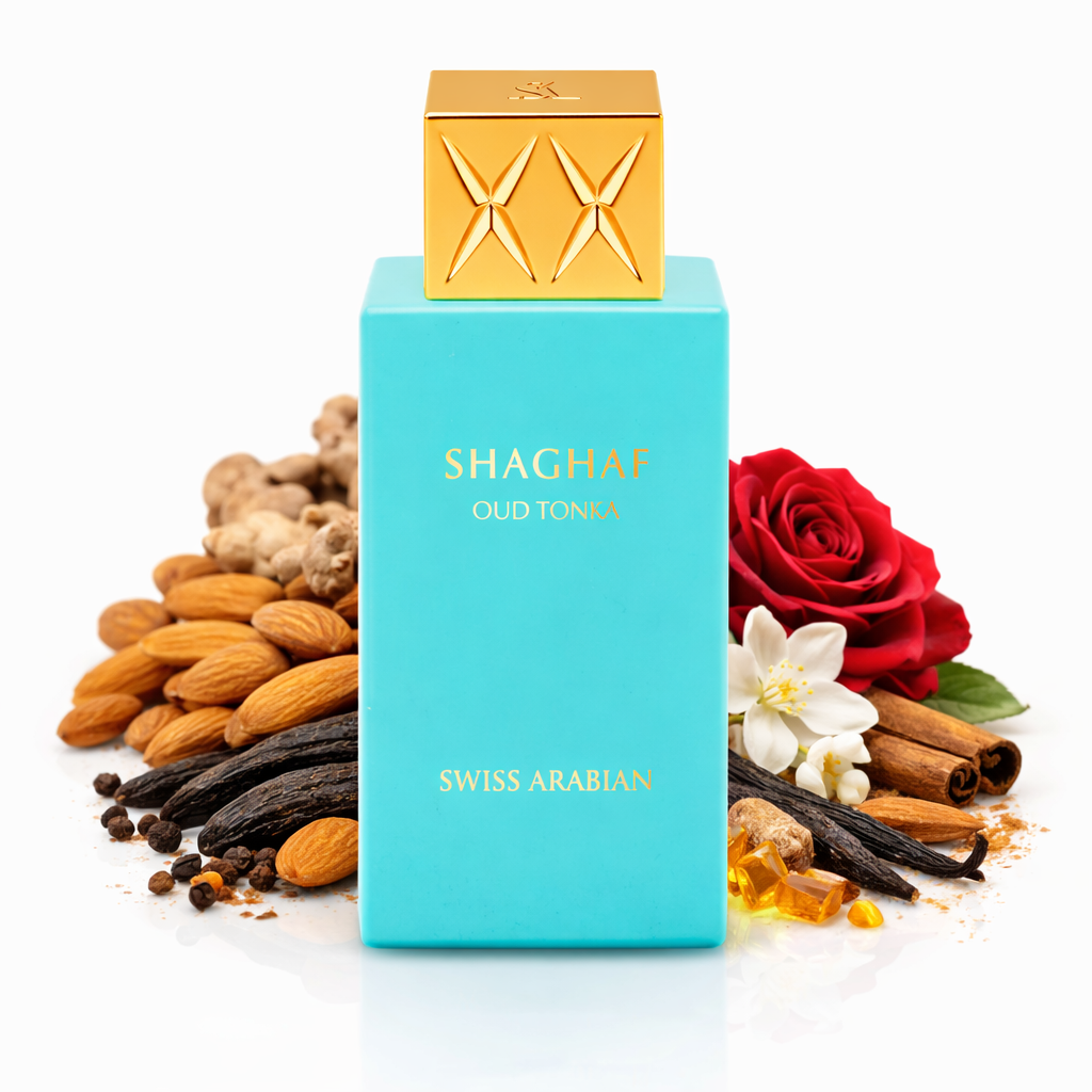„Shaghaf Oud Tonka“ von Swiss Arabian im türkisfarbenen Flakon mit goldener Kappe, inszeniert mit Mandeln, Vanilleschoten, Zimt, Rose und Amber auf hellem Hintergrund.